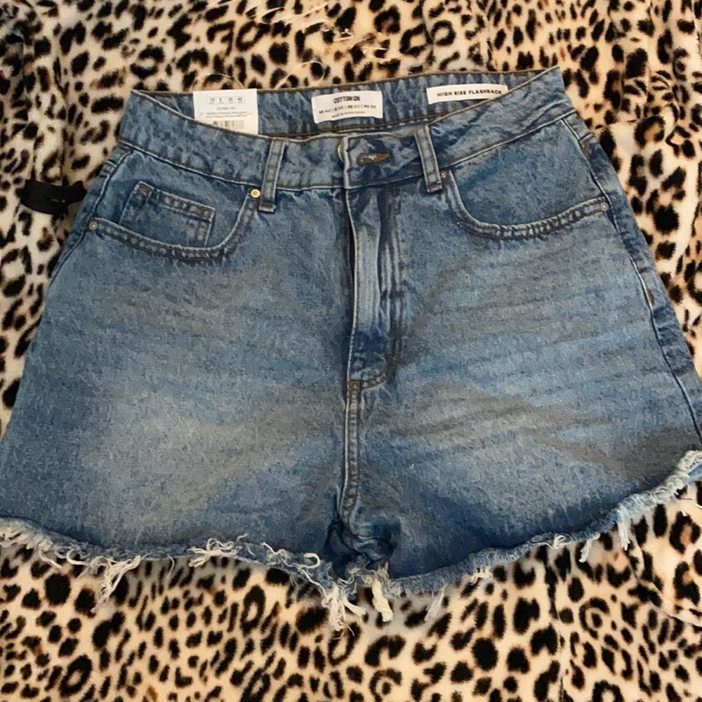 Never worn cotton on shorts